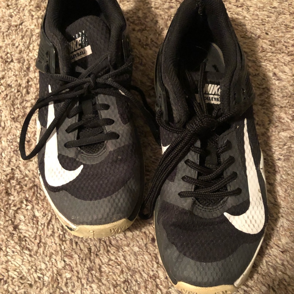 Nike volleyball shoes